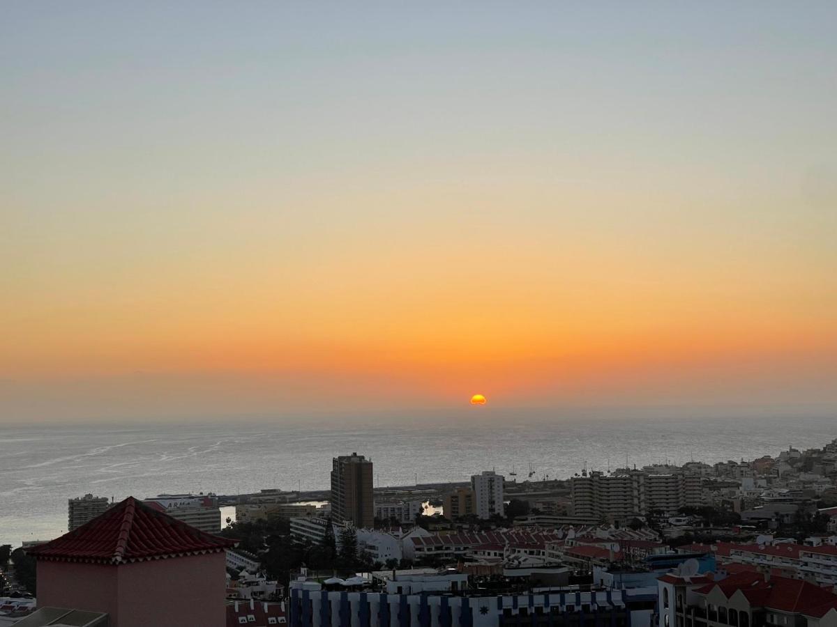 Sunset In The Heights Ocean View - Heated Pool Lejlighed Los Cristianos  Eksteriør billede